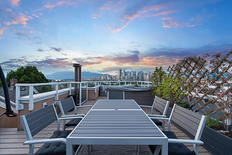 F 1244 W 7th Avenue Vancouver, BC - 24