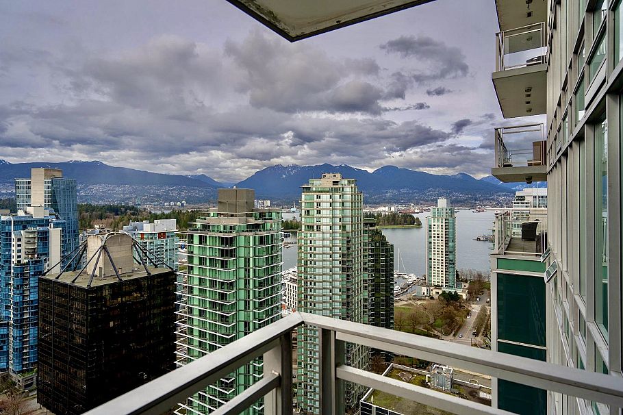 2806 1288 W Georgia Street Vancouver, BC - 4