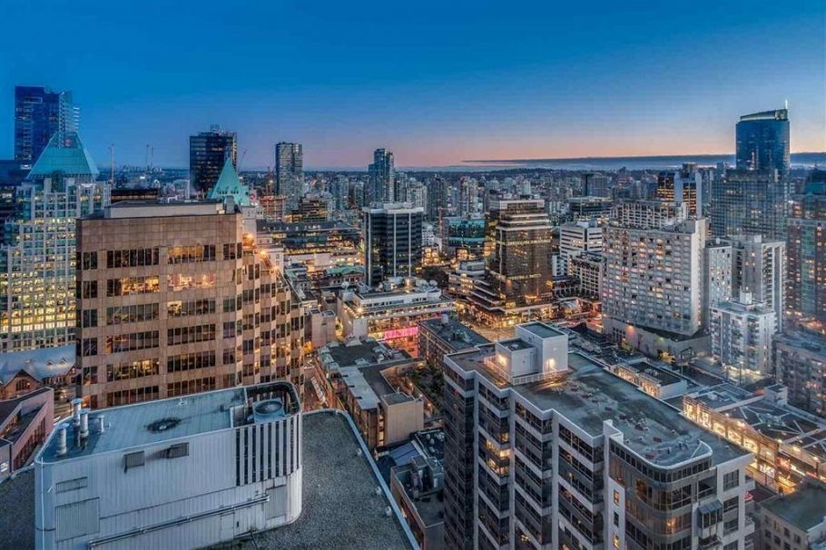 3307 1111 Alberni Street Vancouver, BC - 2