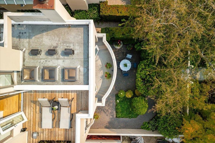 1973 Whyte Avenue Vancouver, BC - 2