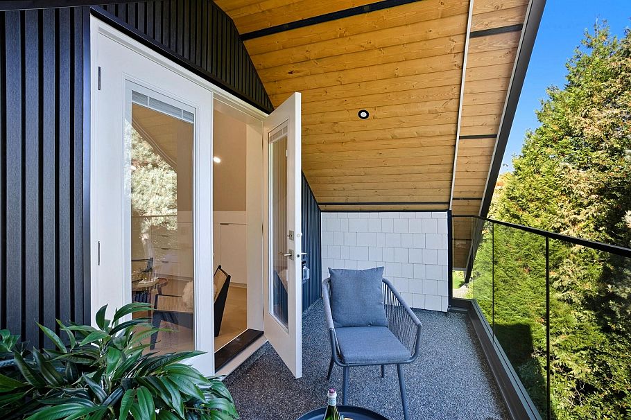 1 6141 Yew Street Vancouver, BC - 21