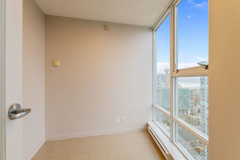 3108 111 W Georgia Street Vancouver, BC - 10