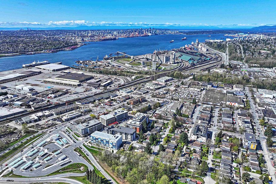 279 Orwell Street North Vancouver, BC - 16