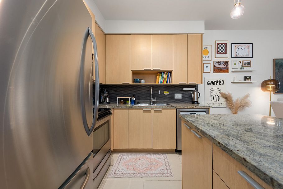 315 707 E 20th Avenue Vancouver, BC - 5