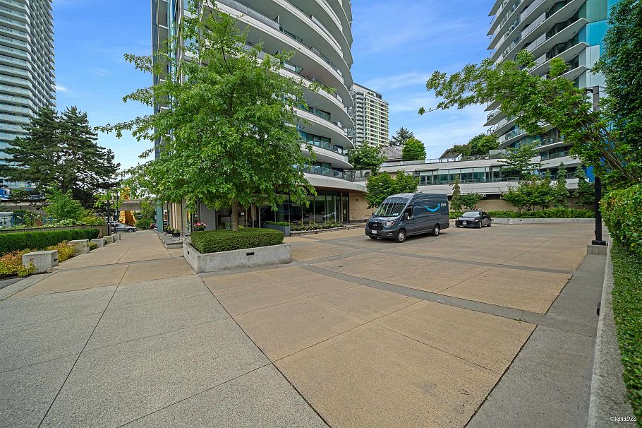 2401 8189 Cambie Street Vancouver, BC - 26