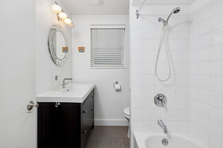 506 Tempe Crescent North Vancouver, BC - 26