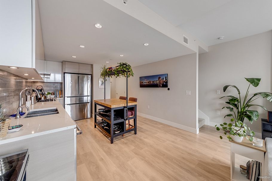 505 3451 Sawmill Crescent Vancouver, BC - 6