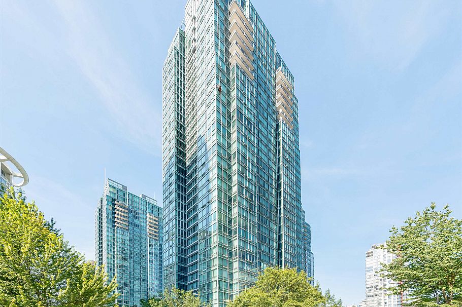 1505 1200 W Georgia Street Vancouver, BC - 1