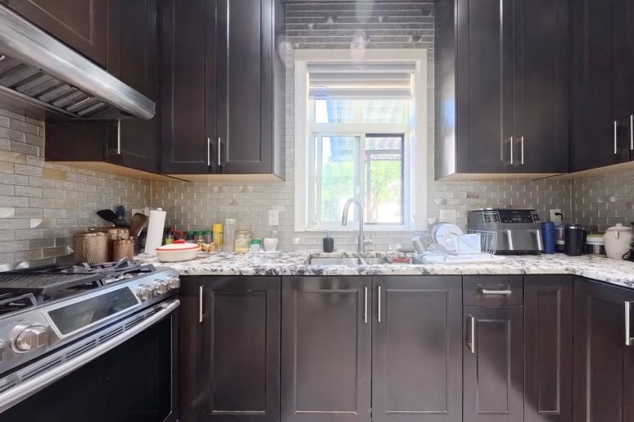 1275 E 62nd Avenue Vancouver, BC - 14