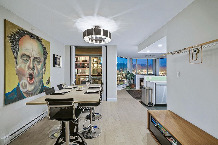 2001 1128 Quebec Street Vancouver, BC - 14