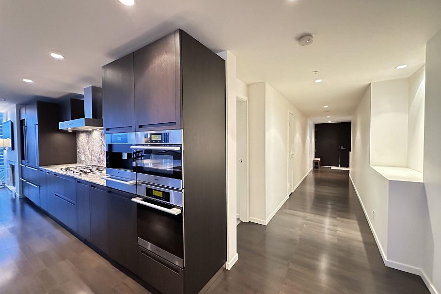 3301 1011 W Cordova Street Vancouver, BC - 6