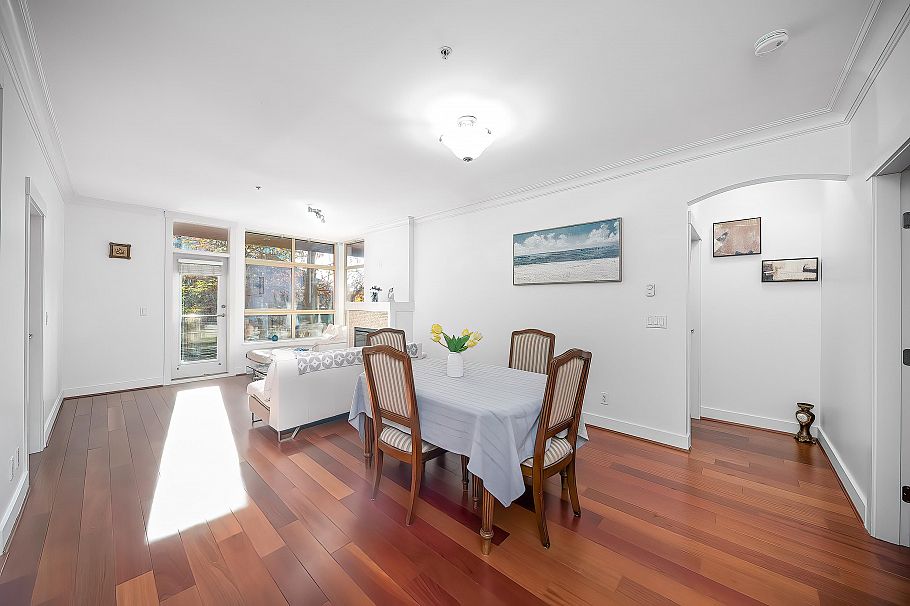 212 6333 Larkin Drive Vancouver, BC - 3