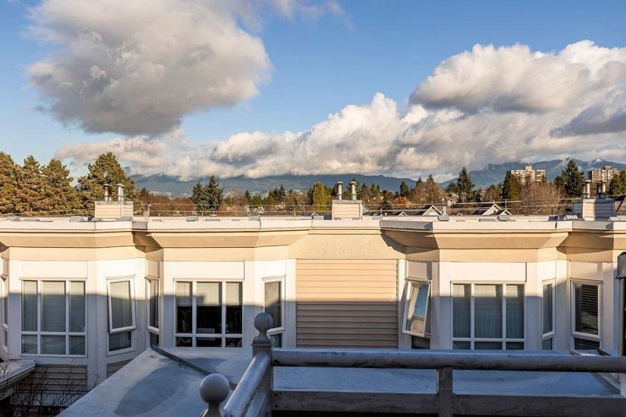 307 2545 W Broadway Vancouver, BC - 14