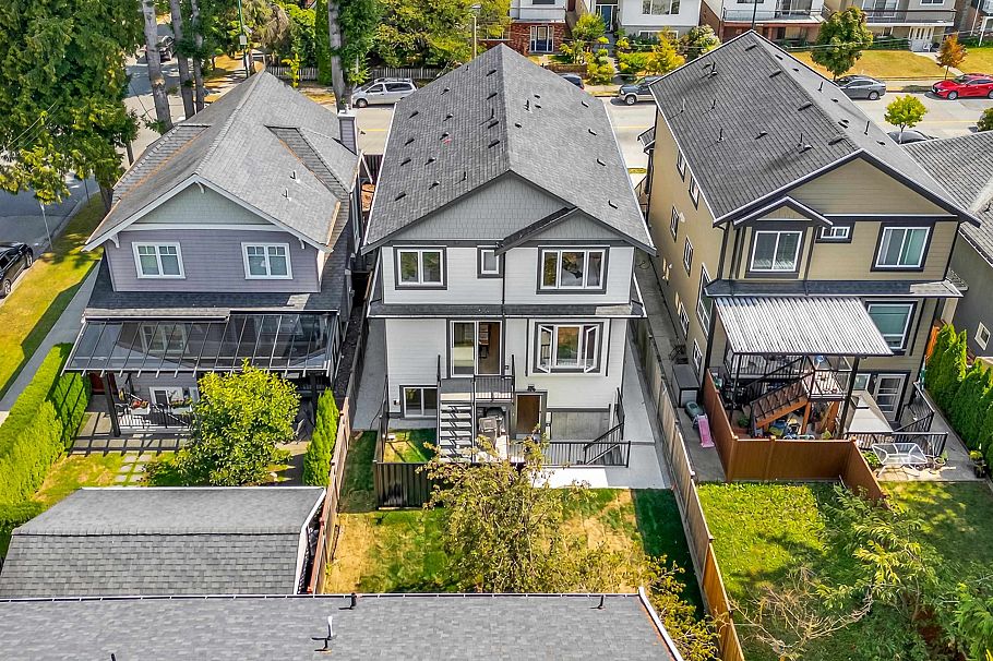 2 5221 Clarendon Street Vancouver, BC - 34