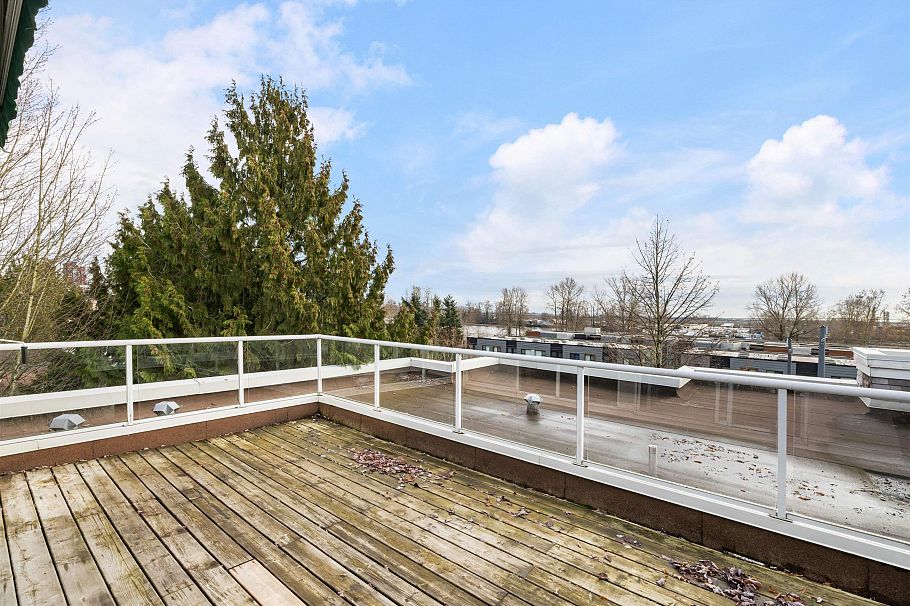 407 8460 Jellicoe Street Vancouver, BC - 13