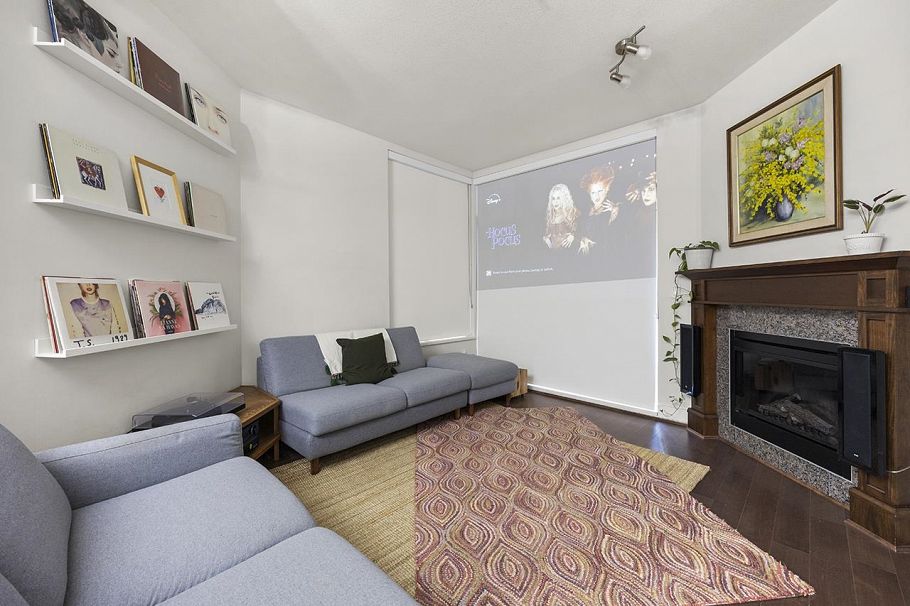 204 6333 Larkin Drive Vancouver, BC - 11