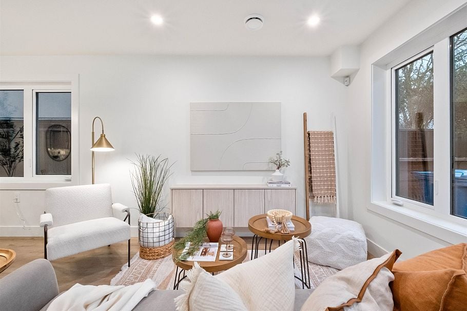 4 2667 E Pender Street Vancouver, BC - 7