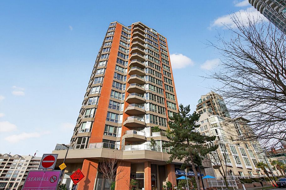 603 1625 Hornby Street Vancouver, BC - 3