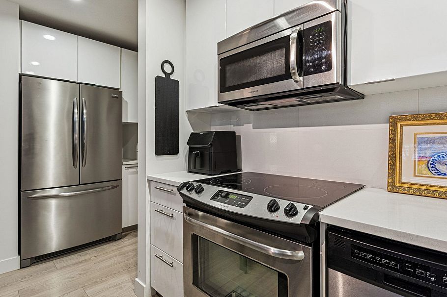 603 733 W 3rd Street North Vancouver, BC - 9