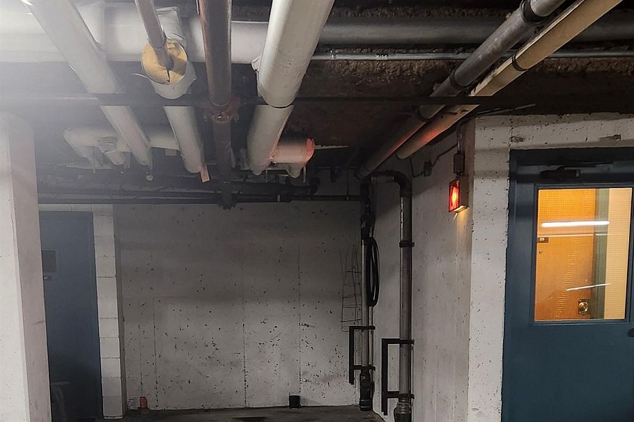 28 1345 W 4th Avenue Vancouver, BC - 32