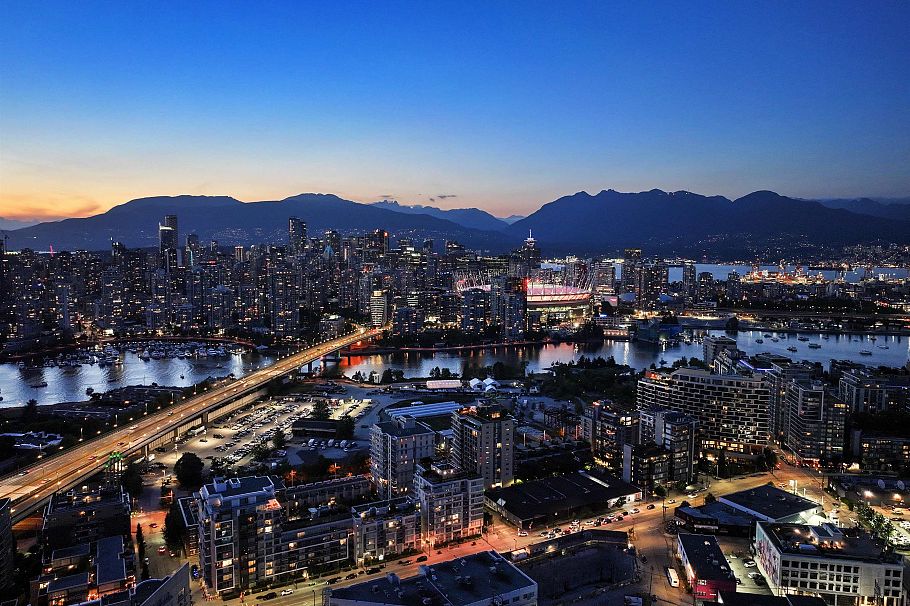 1004 1887 Crowe Street Vancouver, BC - 39