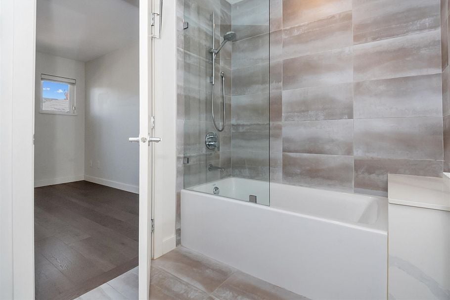 765 W 42nd Avenue Vancouver, BC - 7