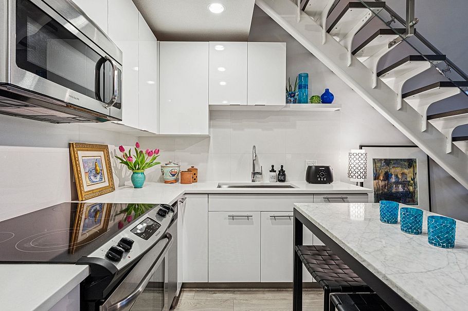 603 733 W 3rd Street North Vancouver, BC - 11