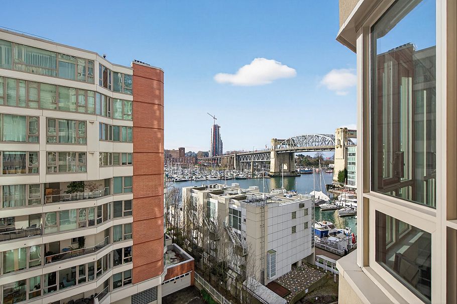 603 1625 Hornby Street Vancouver, BC - 11