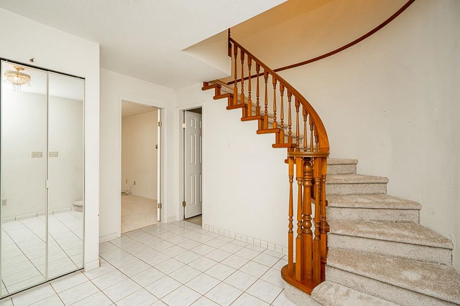 4728 Bruce Street Vancouver, BC - 4