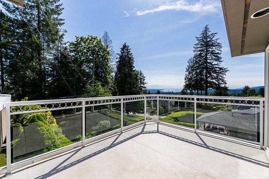 180 W Osborne Road North Vancouver, BC - 22