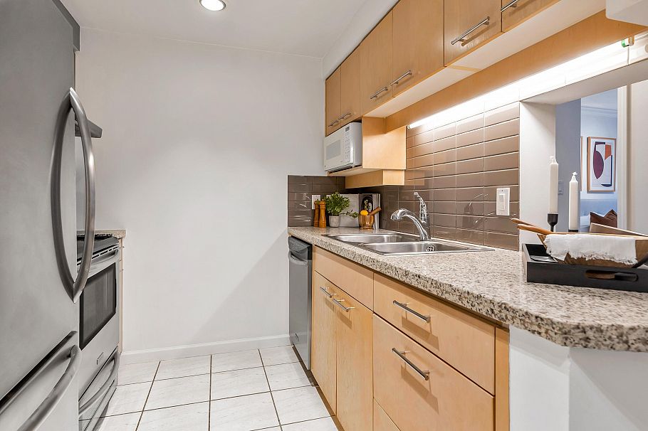 8A 199 Drake Street Vancouver, BC - 12