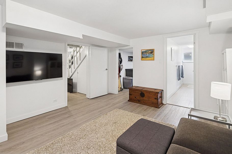 506 Tempe Crescent North Vancouver, BC - 27