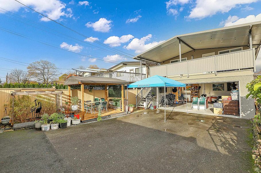 2624 Kitchener Street Vancouver, BC - 35