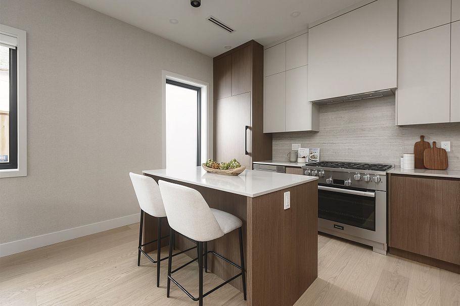 2 2635 W 12th Avenue Vancouver, BC - 11