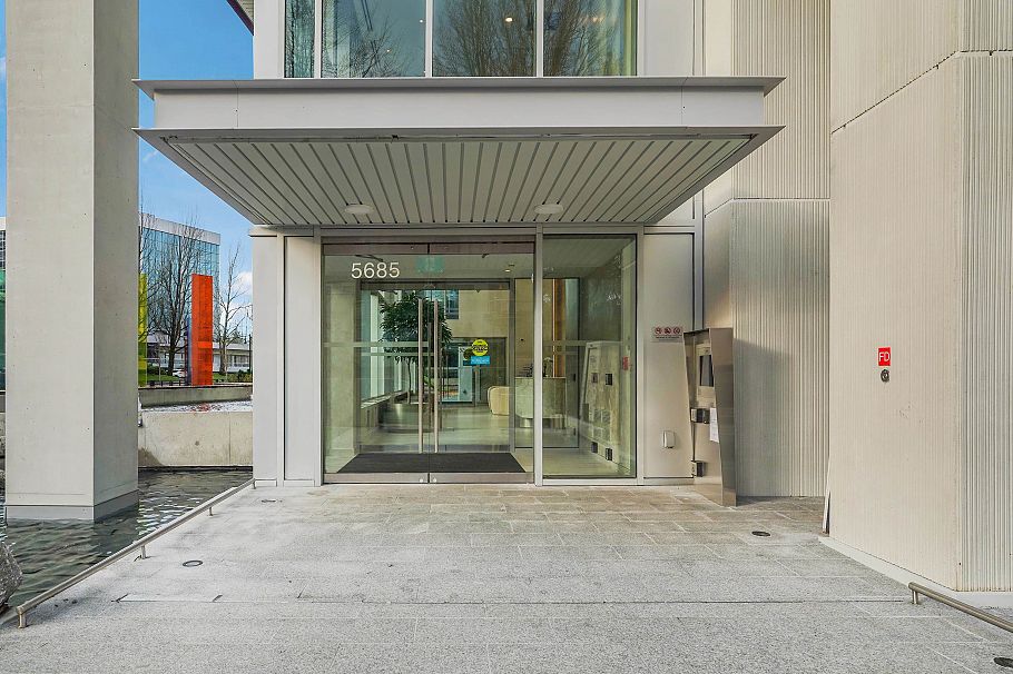 2406 5685 Halley Avenue Burnaby, BC - 24