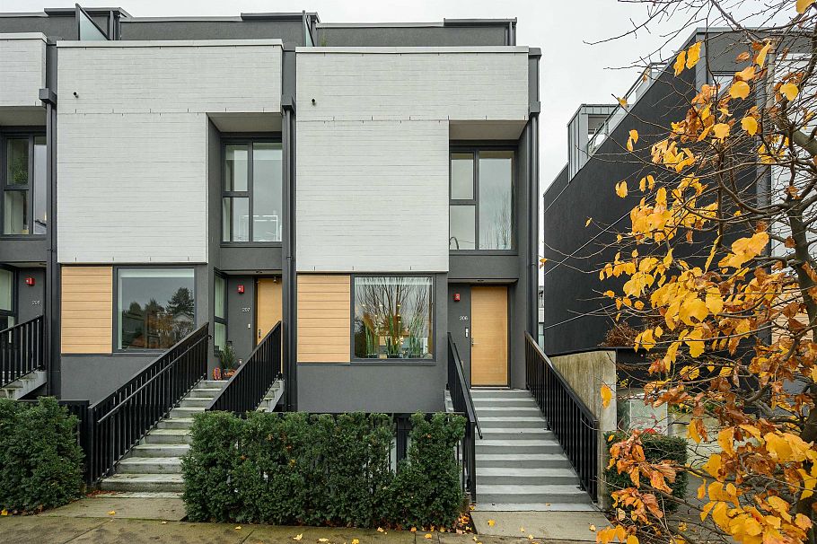 206 649 E 3rd Street North Vancouver, BC - 34