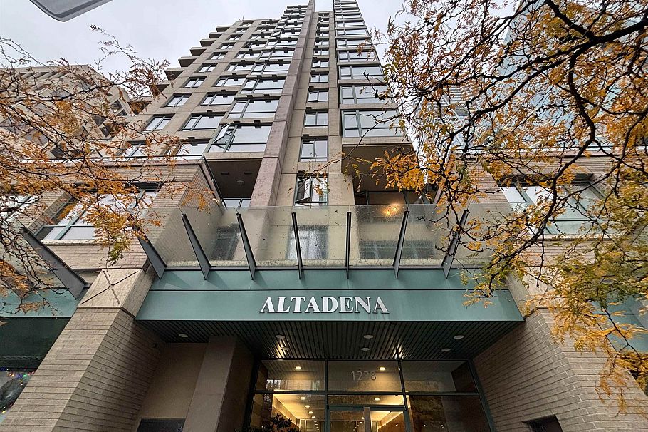 703 1238 Burrard Street Vancouver, BC - 1