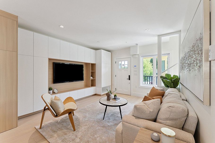 3121 Columbia Street Vancouver, BC - 1