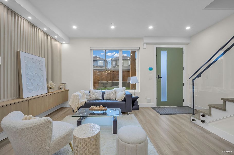 2 1577 E 58th Avenue Vancouver, BC - 5