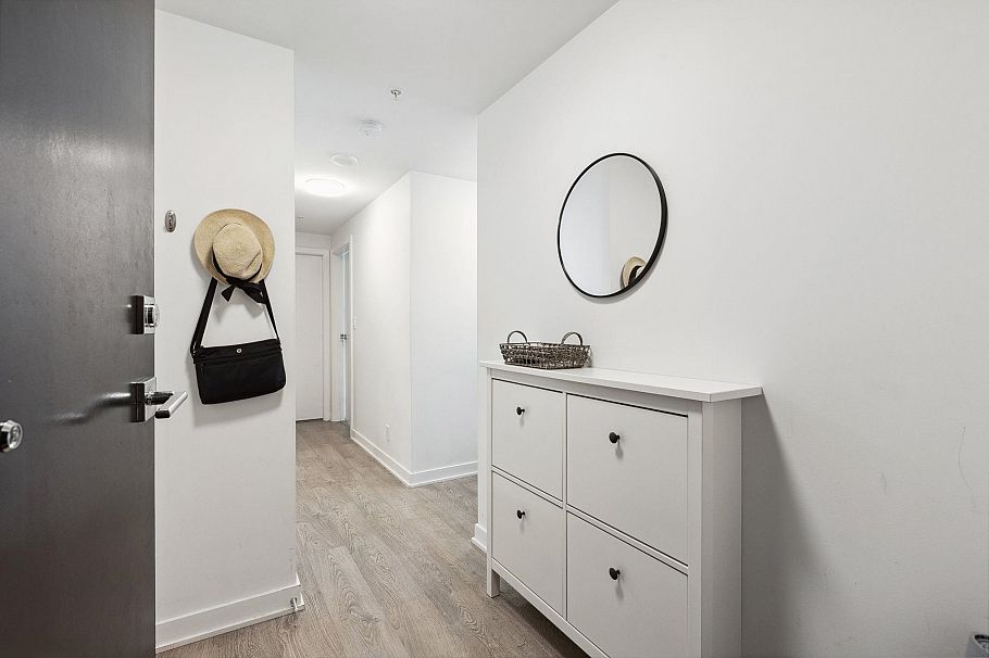 403 1471 Hunter Street North Vancouver, BC - 11