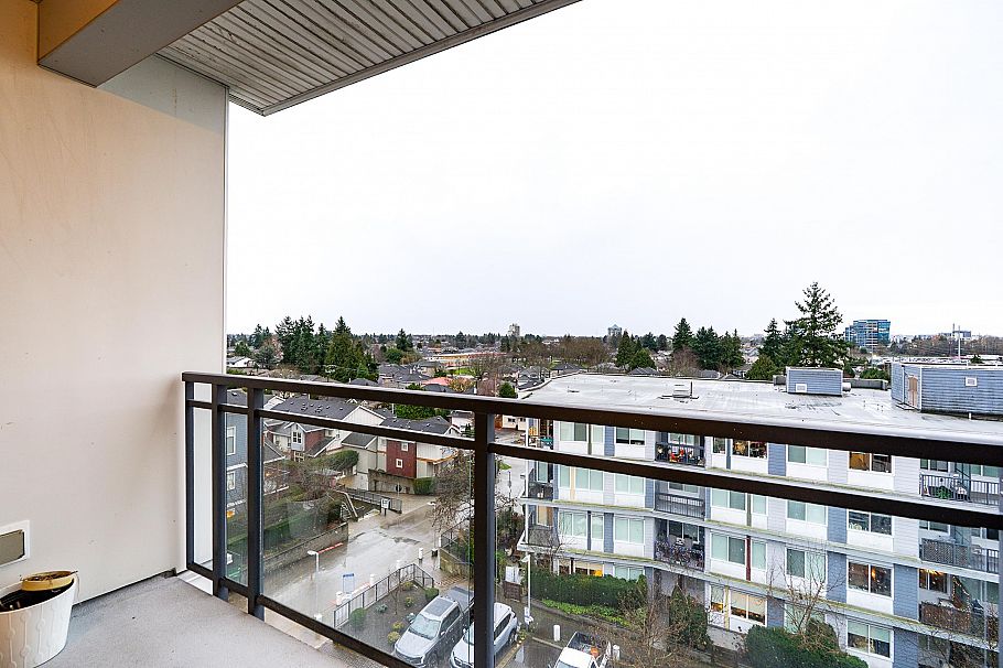 703 10033 River Drive Richmond, BC - 10