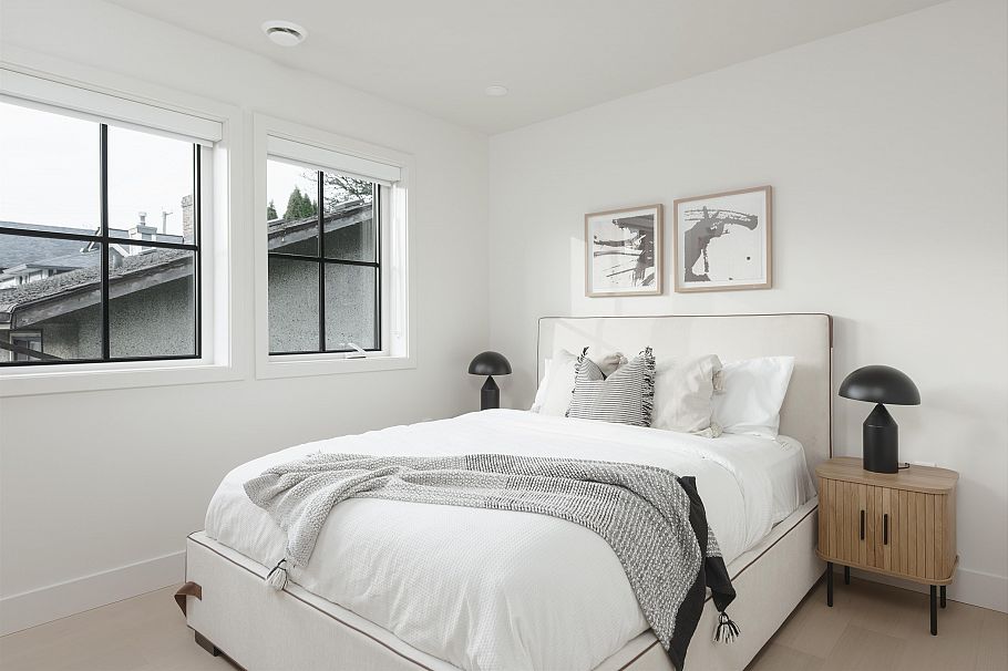 2134 E 10th Avenue Vancouver, BC - 11