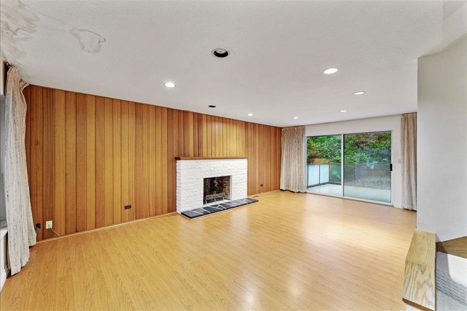 1064 Ruthina Avenue North Vancouver, BC - 15