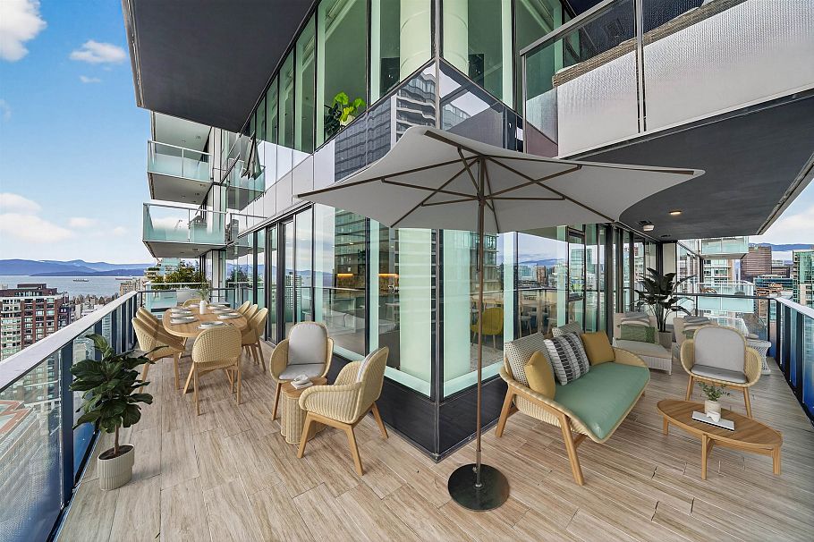 2403 1335 Howe Street Vancouver, BC - 1