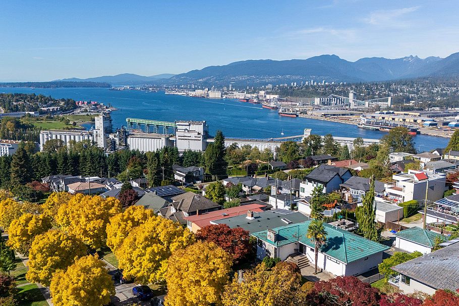 3681 Mcgill Street Vancouver, BC - 9