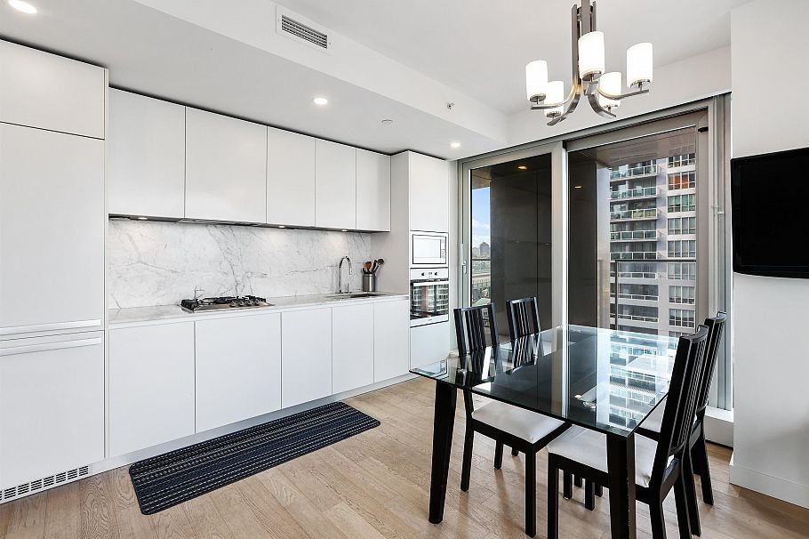 1205 1480 Howe Street Vancouver, BC - 5