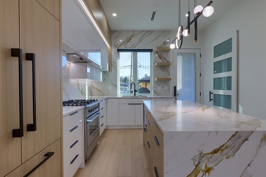 4670 Todd Street Vancouver, BC - 19