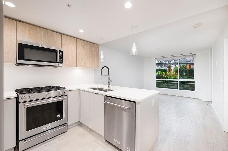 116 108 E 8th Street North Vancouver, BC - 10