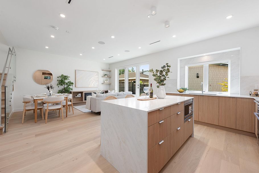 2 2750 W 19th Avenue Vancouver, BC - 8