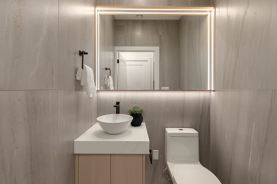 1 3508 E Pender Street Vancouver, BC - 10